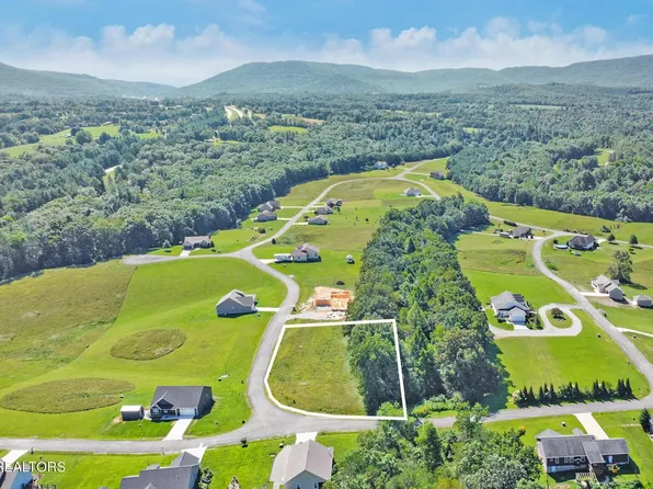 76 Estate Loop Trl, Crossville, TN 38555
