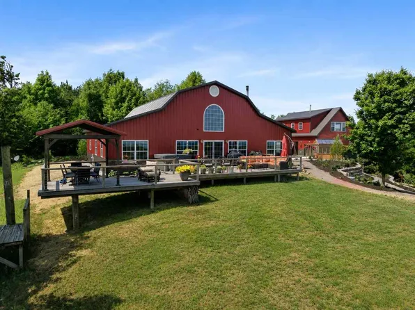 9235 Bailey Rd, East Jordan, MI 49727