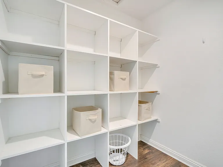 25207 Parkcrest Dr — Photo 11