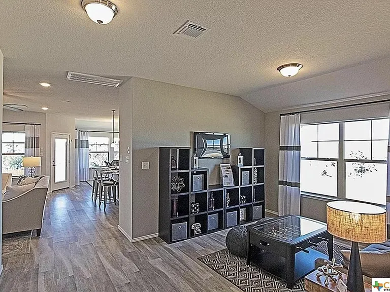 1824 Bee Creek Loop — Photo 11