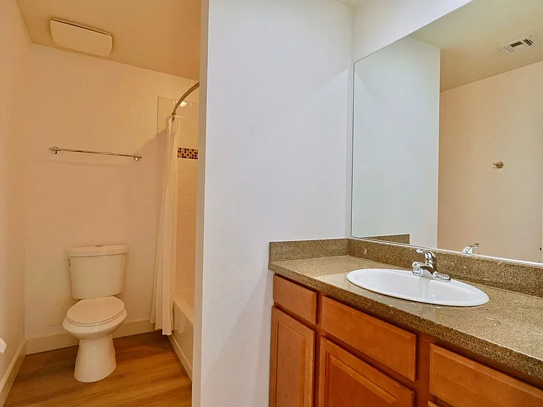 3181 Pinehurst Dr #D — Photo 19