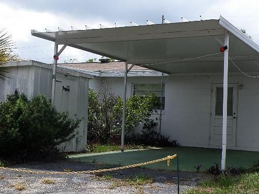 2nd image of 8 Whitner St