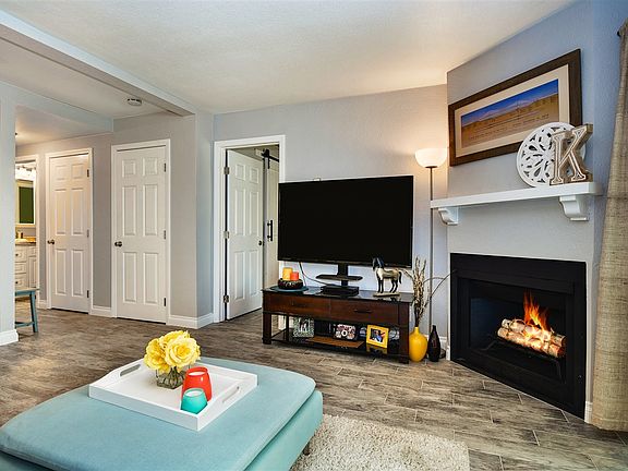 4th image of 8366 Via Sonoma Unit E