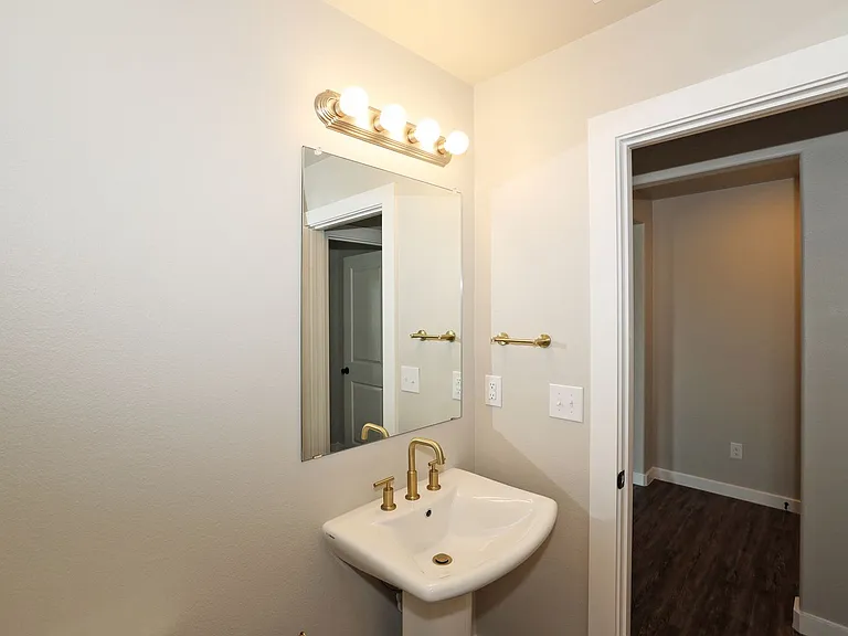 4902 Locker St — Photo 18