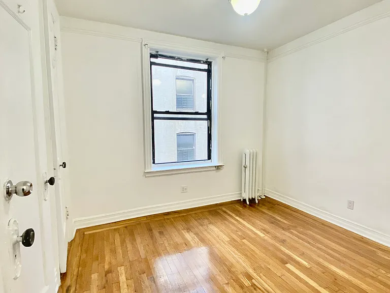 295 Parkside Ave #3C — Photo 5