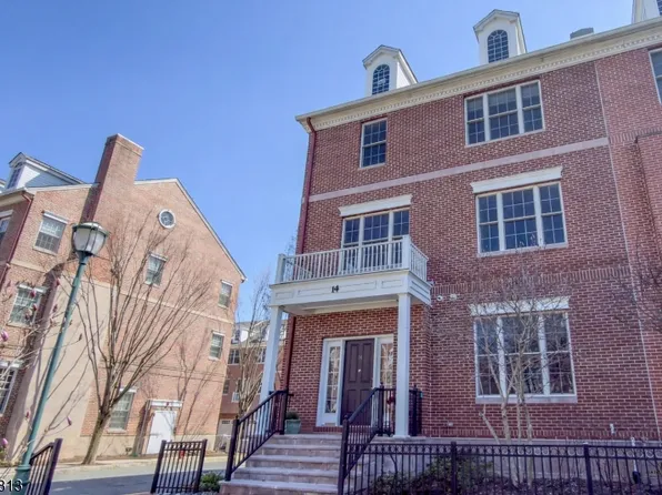 14 Gable Walk, Livingston Twp., NJ 07039