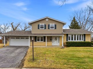 765 Concord Ln, Hoffman Estates, IL 60192