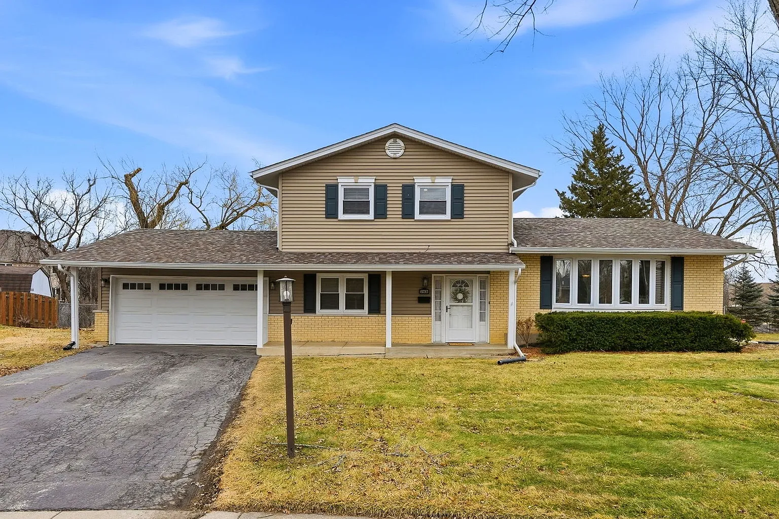 765 Concord Ln photo 1