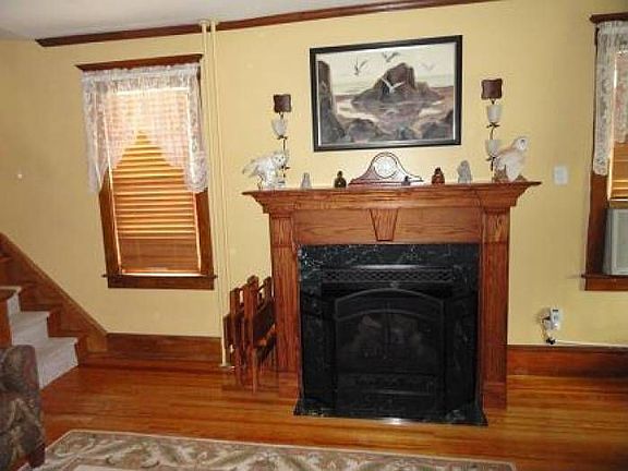 Living Rm / Gas FP