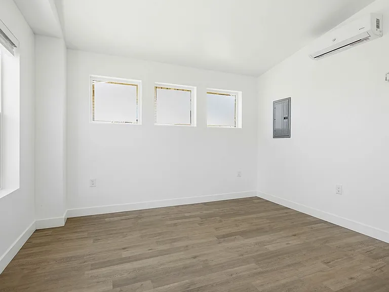 1017 Riverine Ave #200 — Photo 11