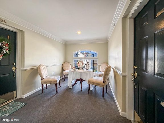 4th image of 1506 Moore St Unit 301