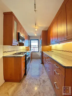 Rented by LoHo Realty | media 14