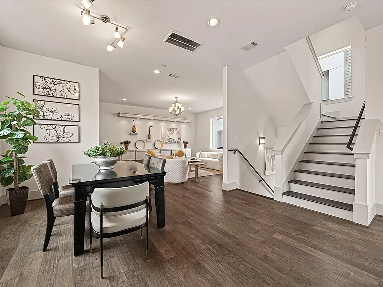 1604 Ovid St #B — Photo 14