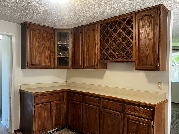 4th image of 3211 Alice Ave