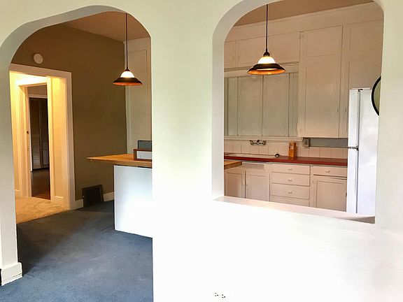 3rd image of 5604 17th Ave NE Unit 3