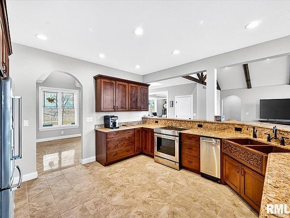 5th image of 3661 Cole Hollow Rd