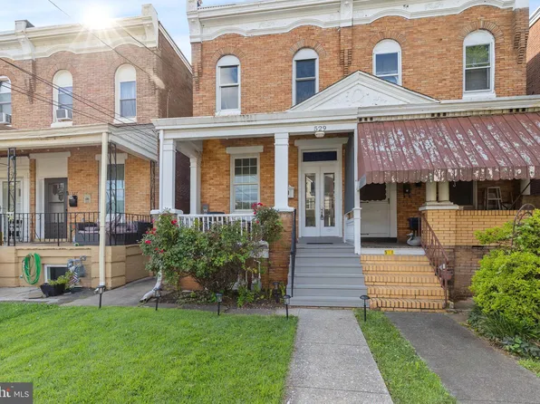 529 Walnut St, Royersford, PA 19468