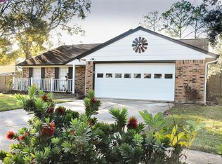 607 Sun Ct, Friendswood, TX 77546