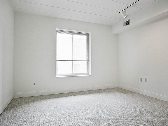 4th image of 6315 5th Ave APT 103