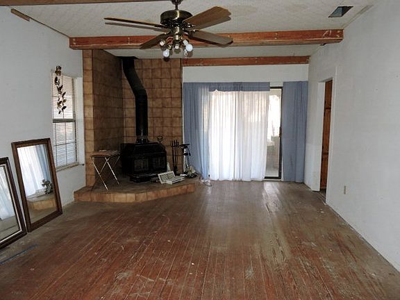 2nd image of 2937 N Jackson St