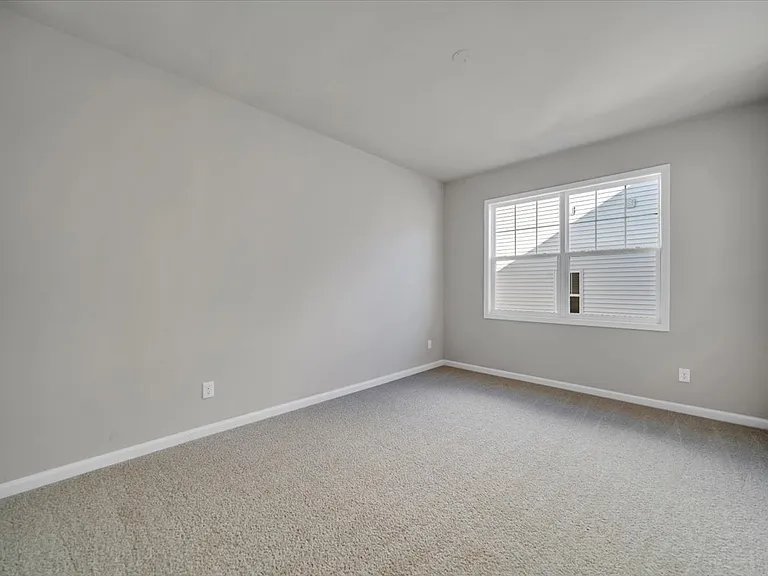7401 Kings Pointe Dr — Photo 11