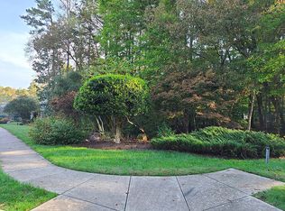 100 Founders Ridge Dr, Chapel Hill, NC 27517