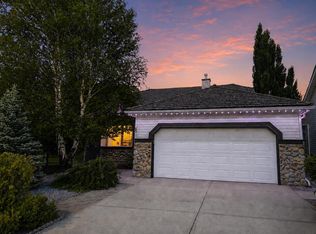 69 Chaparral Vlg SE, Calgary, AB T2X 3N4