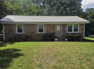 105 Nails Ck Dr, Dickson, TN 37055