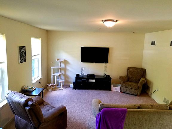 Sunny, spacious living room!