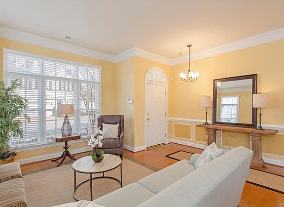 4th image of 9515 Nassington Ct #0