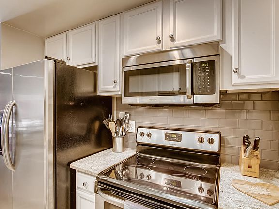 5th image of 4452 Mentone St Unit 104