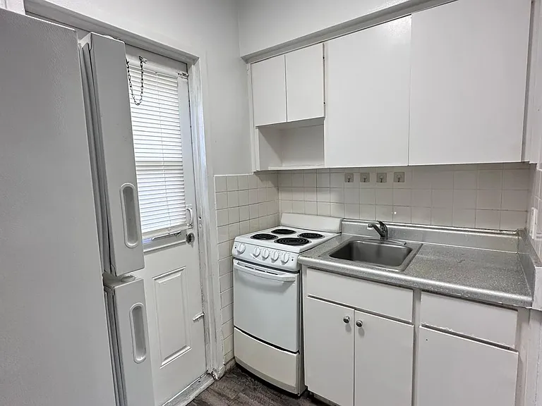 7700 N Miami Ave #5 — Photo 5