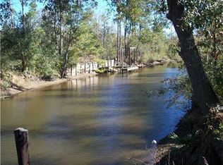 2042 Mole Dr, Bay Saint Louis, MS 39520