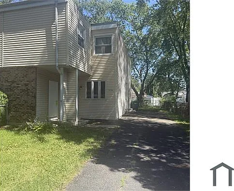 1920 Moore Ave