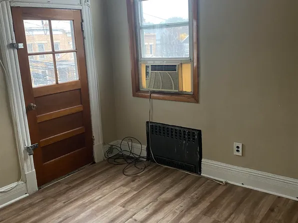 75 Highwood Terrace image 6 of 6