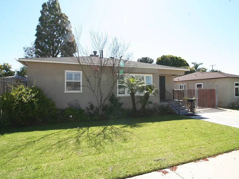 8318 Gonzaga Ave — Photo 1