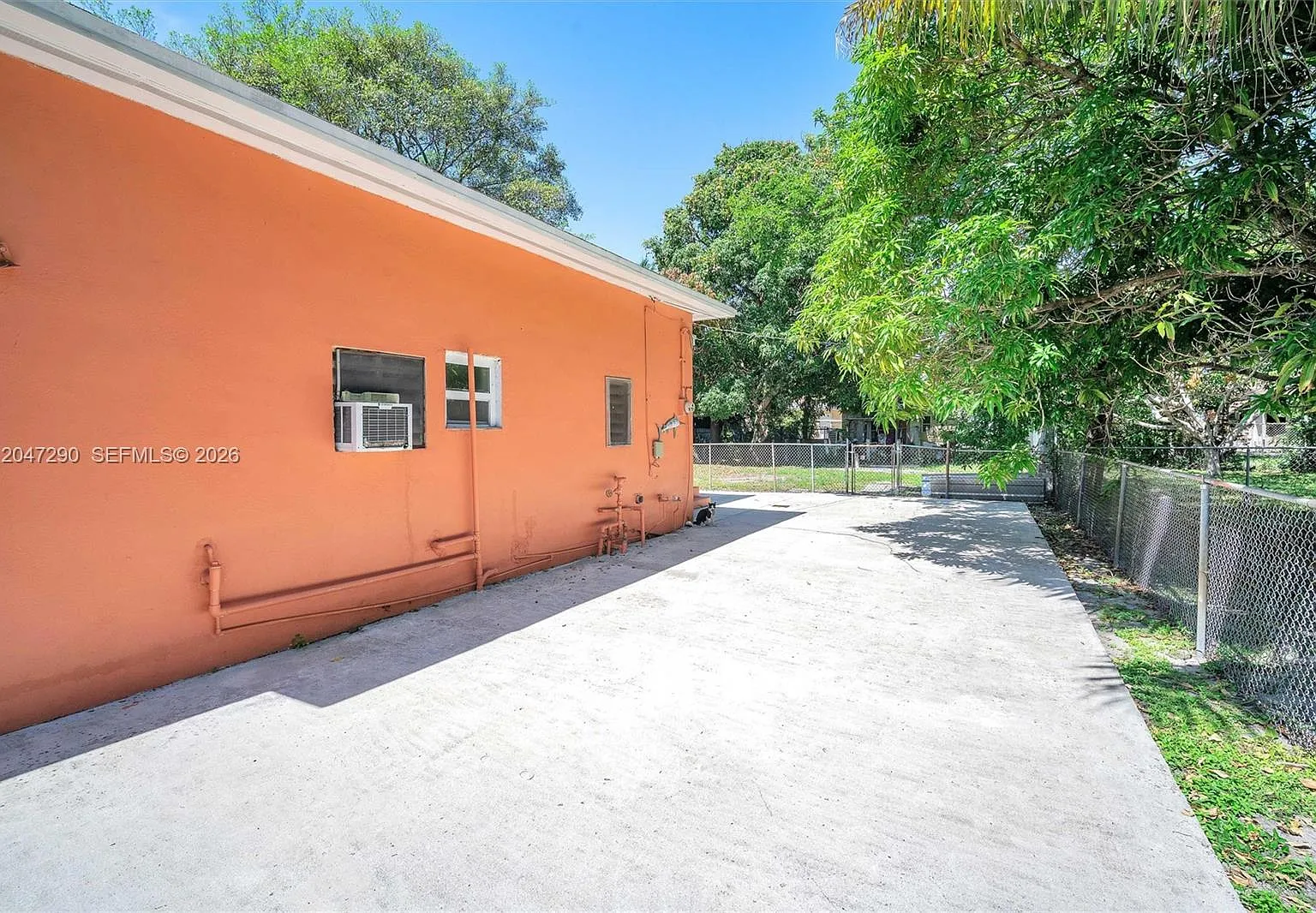 Biscayne Gardens Sec H Pa — Photo 3