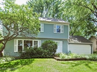 48 Redstart Rd, Naperville, IL 60565