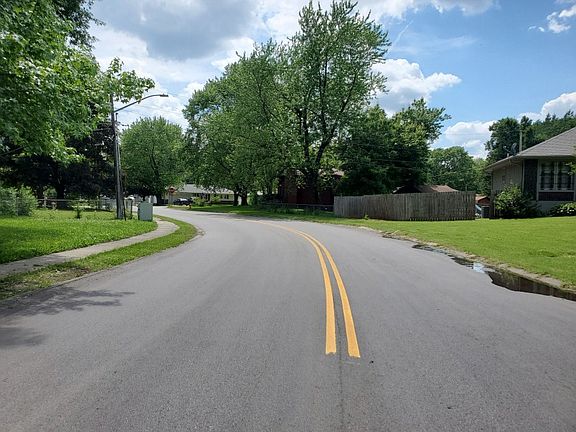 4th image of 16709 E Erin Ln
