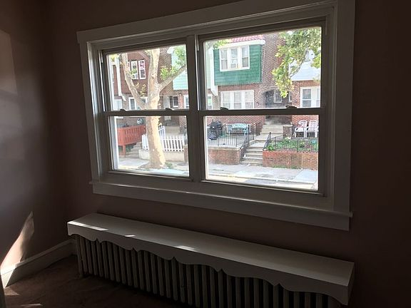 5th image of 925 1/2 Anchor St #1