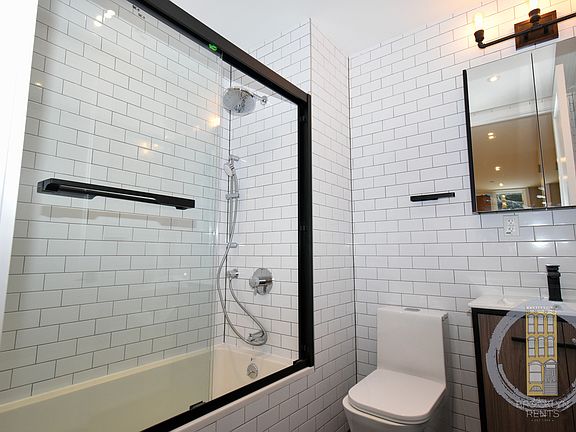 5th image of 37 Irving Pl #1B