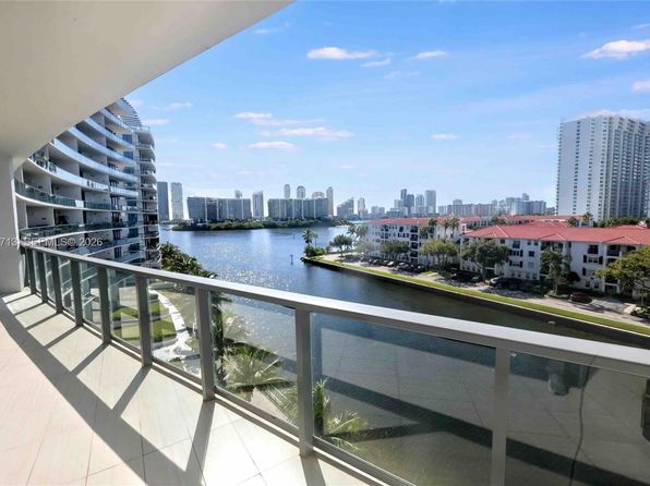 3250 NE 188th St APT 502