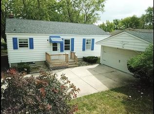 60 Mosher Dr, Tonawanda, NY 14150