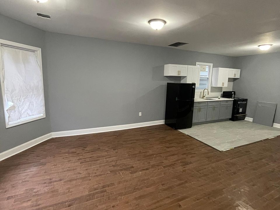 1st image of 256 N 19th St #1