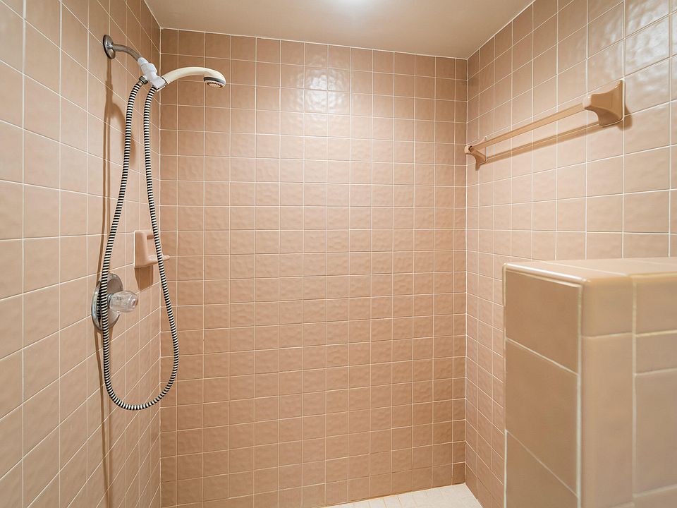 1st image of 3461 SW Bobalink Way