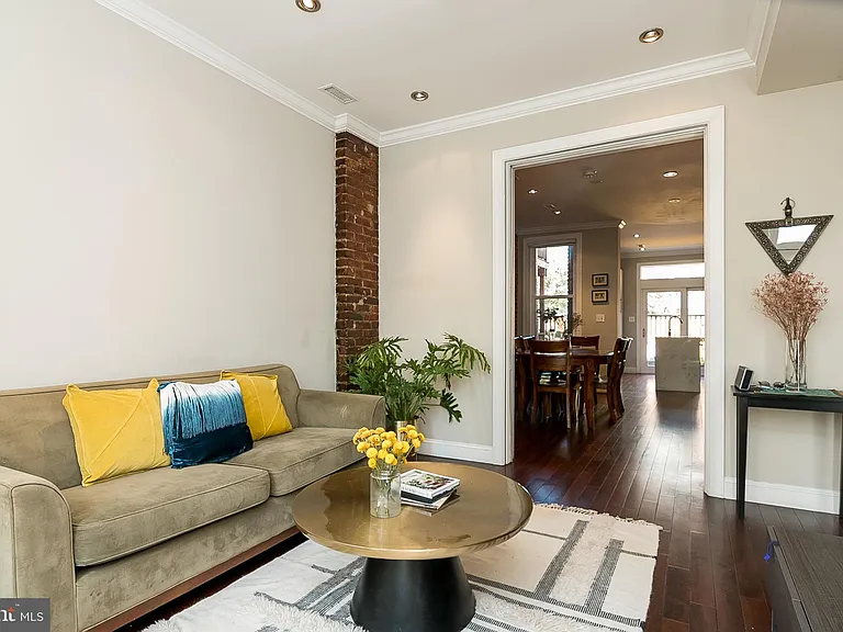 2030 Flagler Pl NW — Photo 8