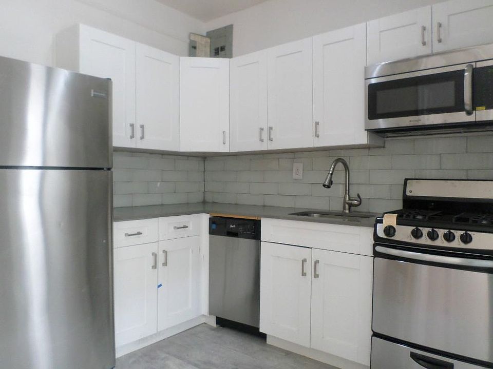 1st image of 2523 31st Ave #B14