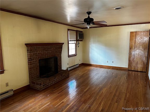 4th image of 318 Old Matthews Ln