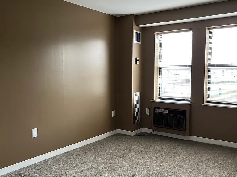 750 Davol St #119 — Photo 4