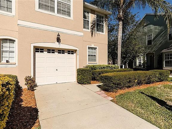 2nd image of 659 Vallance Way NE